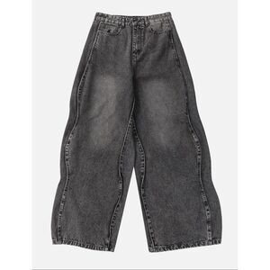 NEV Deconstructing Wave Shaped Jeans NWT Size 28